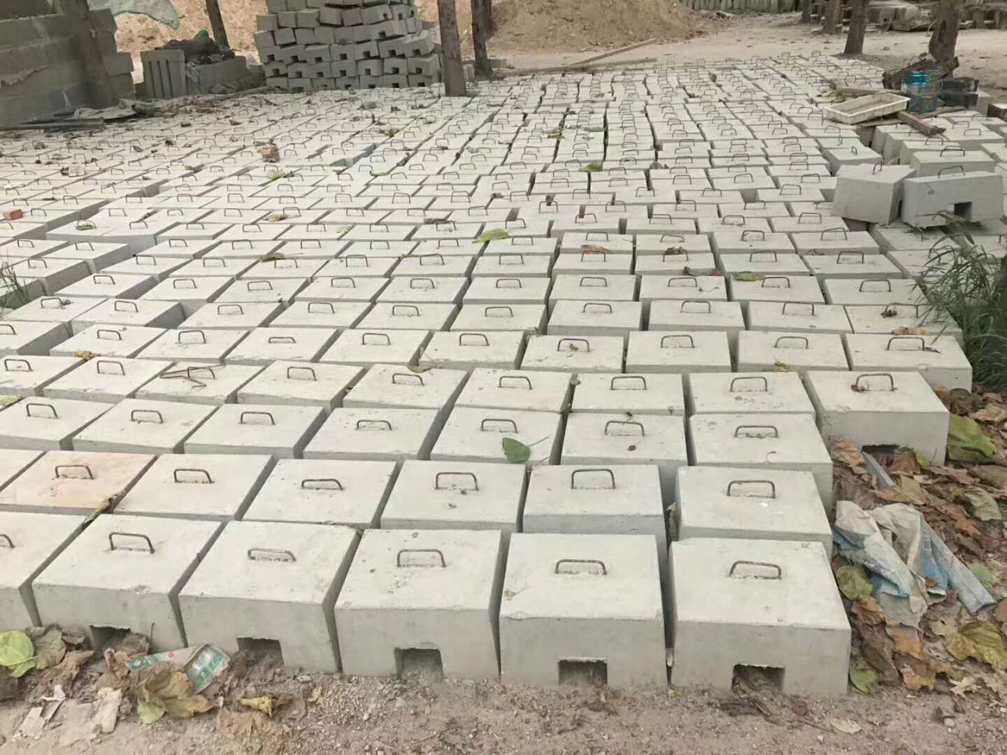 西安水泥圍擋配裝塊銷售